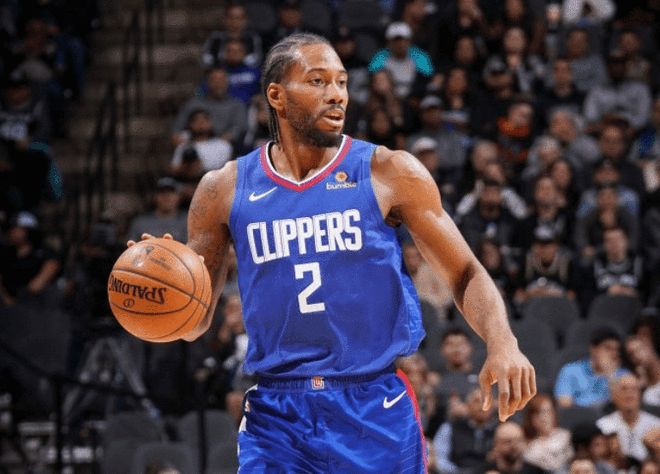 半场战报：门兴0-0莱比锡，比赛沉闷，两支球队总计0射正（半场：门兴0-0莱比锡，场面乏味，双方零射正）