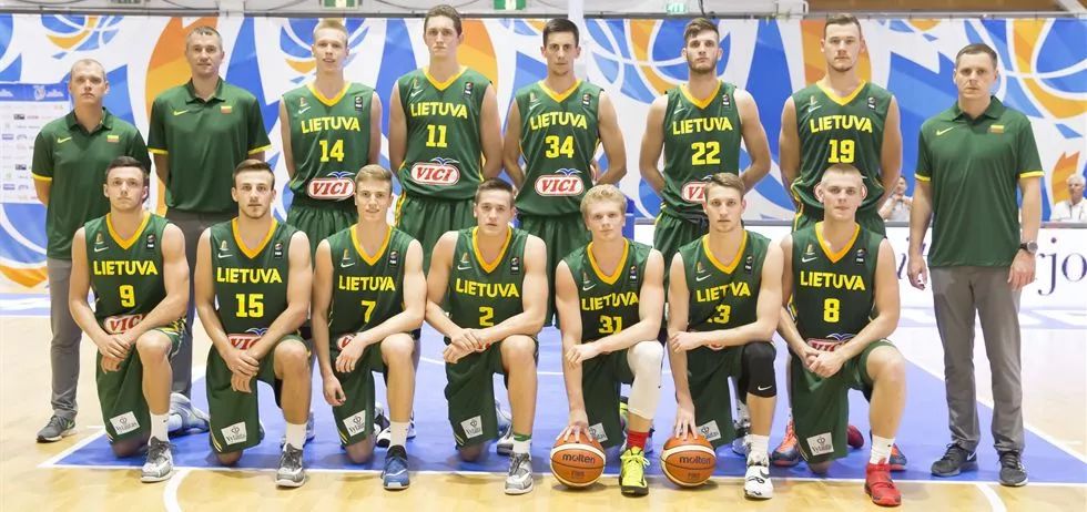 热议中超争冠：争冠悬念基本不在；申花没朋友拿不了冠军（中超夺冠热议：悬念几近消散，申花孤军难问鼎）