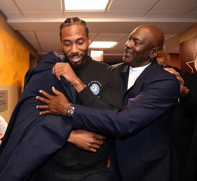 足球报：邵佳一确认当选中国国家队新任主帅！（《足球报》：邵佳一已确认出任中国国家队新主教练！）