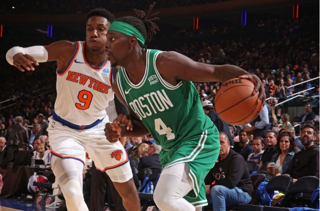 本赛季关键时刻得分榜前四：SGA出场数最少，总得分第一（本赛季关键时刻得分TOP4：SGA出场最少，仍居总分榜首）