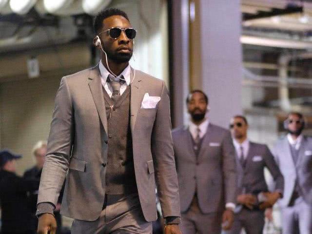 意媒：因西涅优先考虑加盟拉齐奥，他正等待俱乐部的明确信号（意媒：因西涅首选加盟拉齐奥，正等待俱乐部明确表态）