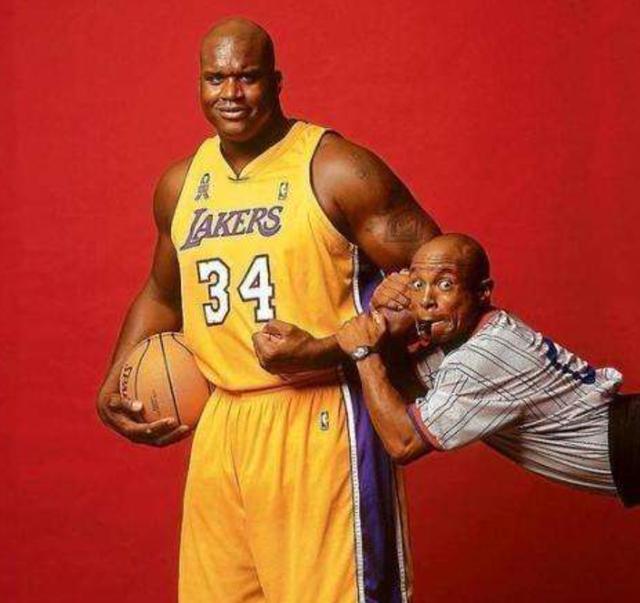 凯尔：恩梅加冬窗离队的可能性？我们冬窗不打算放走好球员（凯尔谈恩梅加冬窗去留：冬窗不会放走优秀球员）